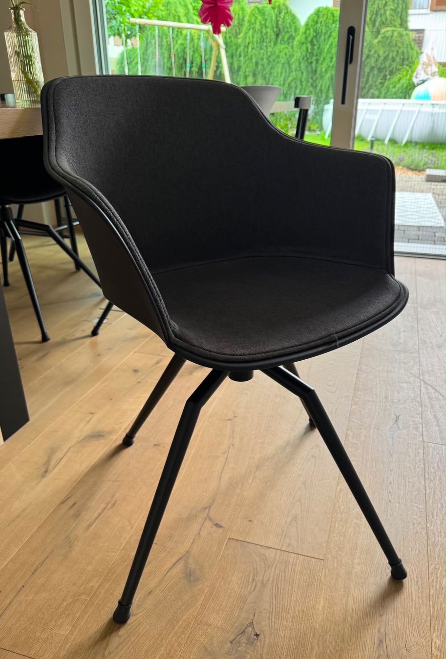Pfister Stühle: 6 Esszimmerstühle – Gebraucht aus Schaan von Hermine2018