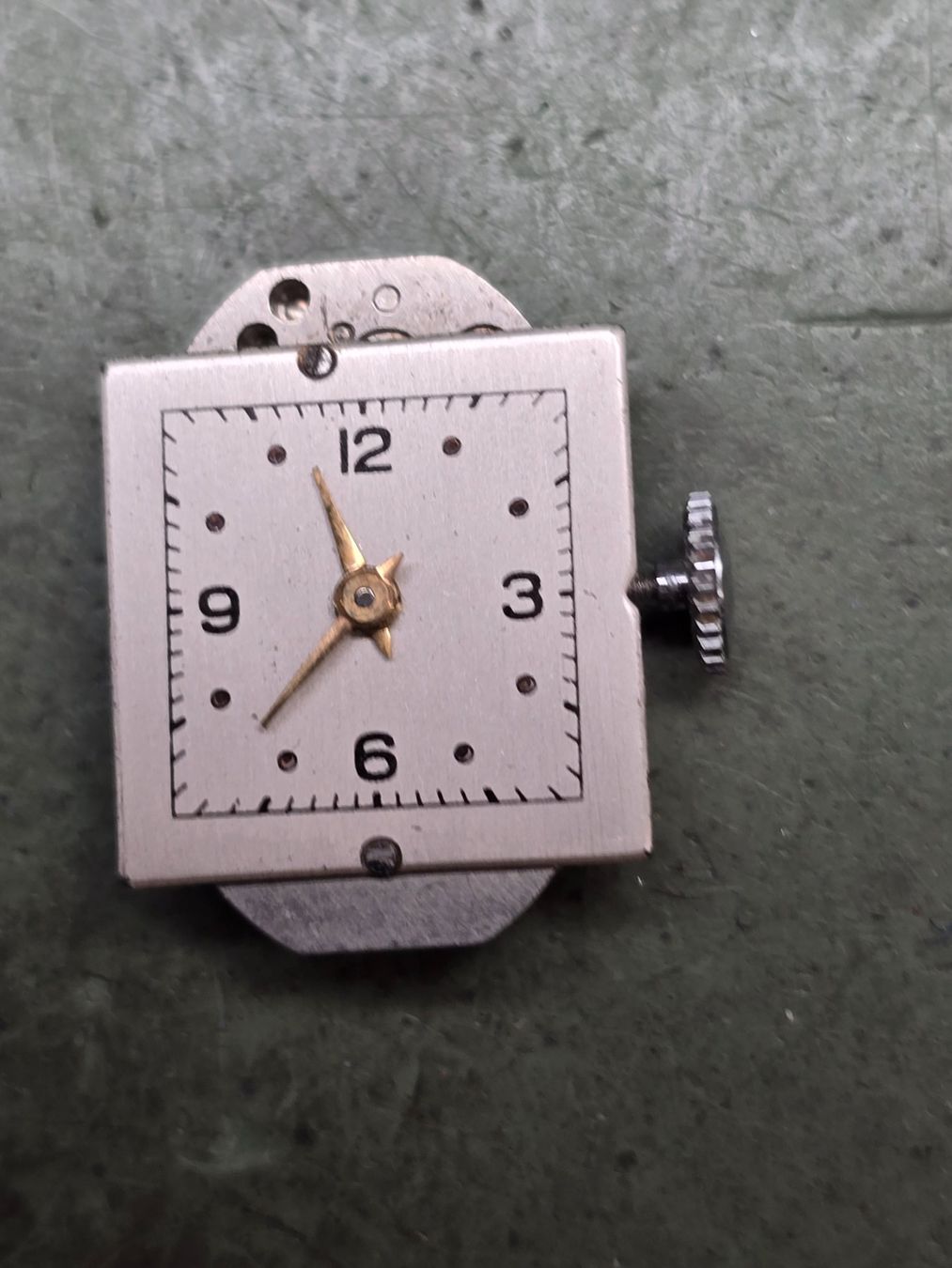 Orologi: mouvement inconnu – Difettoso da Tramelan venduto da Nirdan