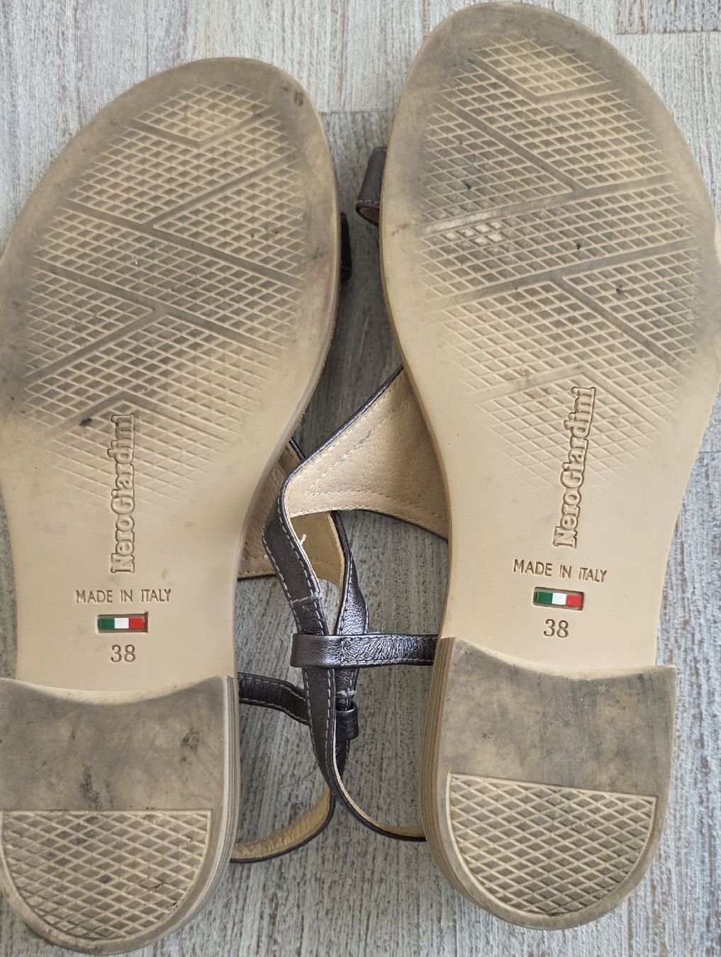 Scarpe da donna: sandales cuir bleu/gris taille 38 – Usato da Yverdon-les-Bains venduto da van_dq65 5
