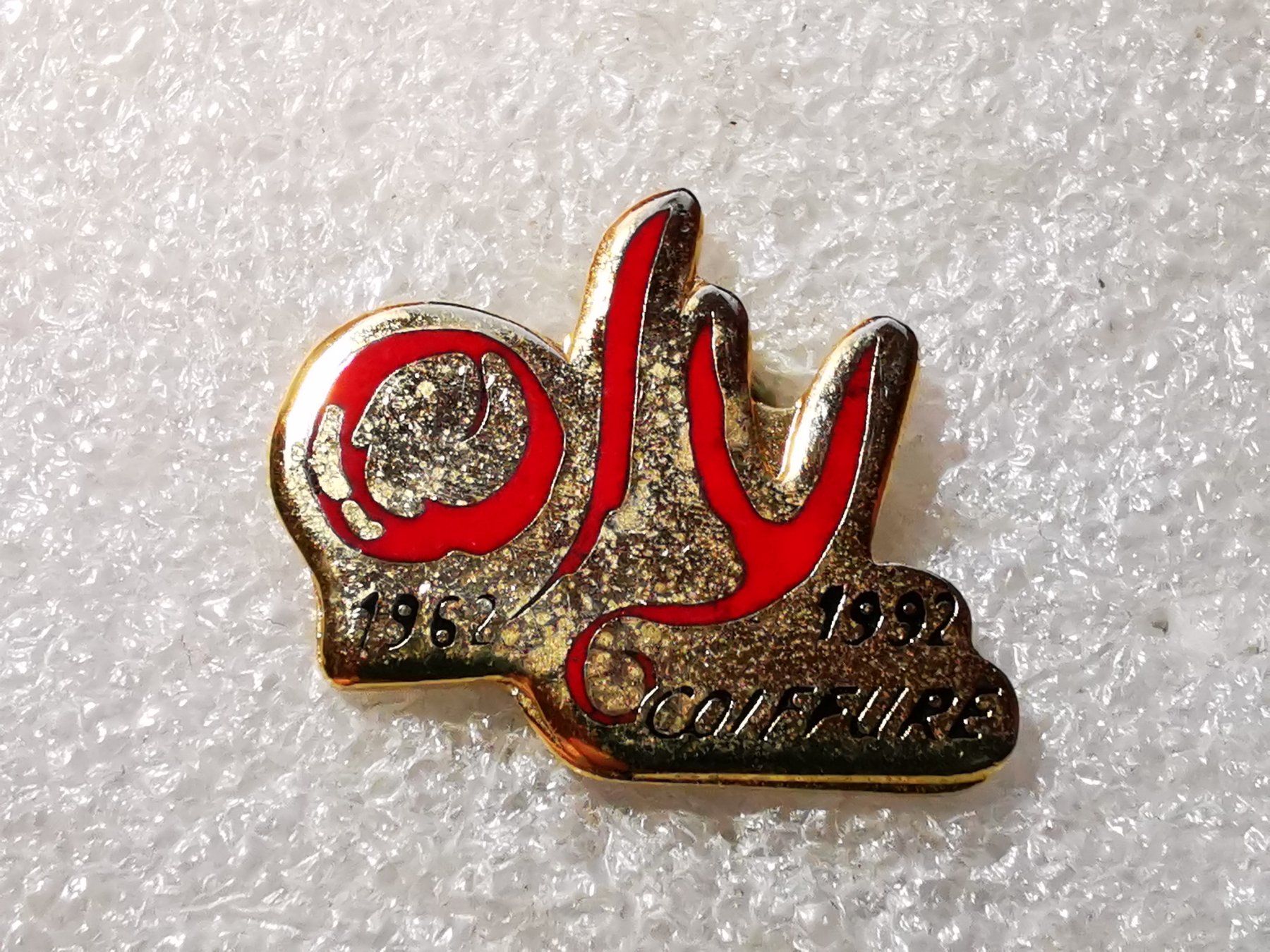 Plaketten & Abzeichen: Ansteckpin 35: Oly – Gebraucht aus Oppligen von Pin-Fall-Shop