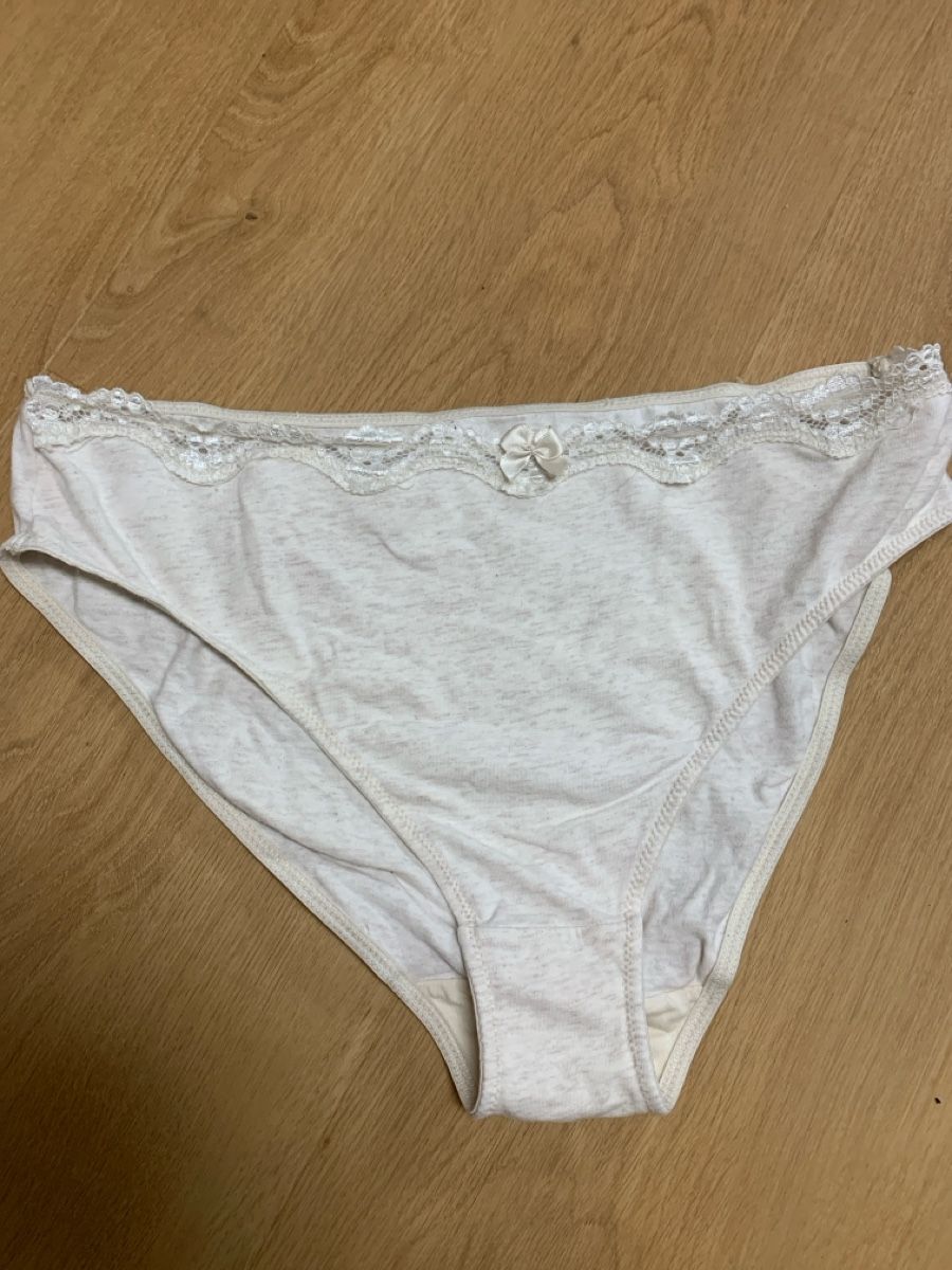 Altra biancheria intima: 2 schöne Slips Gr M oder L – Usato da Meilen venduto da Flockenwirbel 2