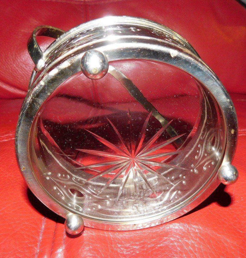 Bicchieri: Jugendstil Bisquit-Dose, D 11,5 cm – Usato da Villnachern venduto da Niggo0 1