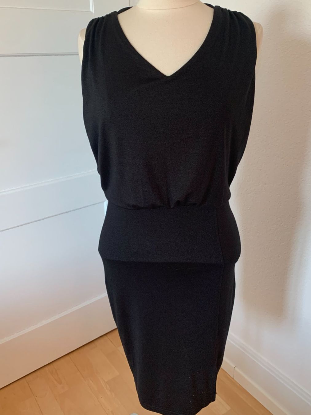 Vila Vestiti: Vila Damen Kleid, Gr. M, Schwarz – Usato da Worb venduto da farben20zauber 1