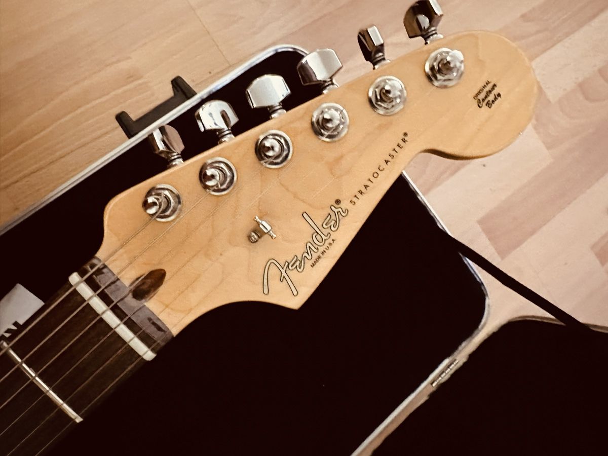 Fender Strumenti musicali: Fender stratocaster USA personnalisée – Usato da La Chaux-de-Fonds venduto da jezy11 2