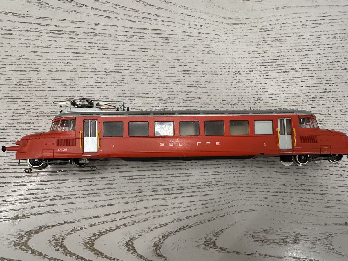 Märklin Modellini di ferrovie: Märklin 3125 SBB Rbe 2/4 Roter Pfeil DCC – Usato da Lupsingen venduto da New-Haven 2