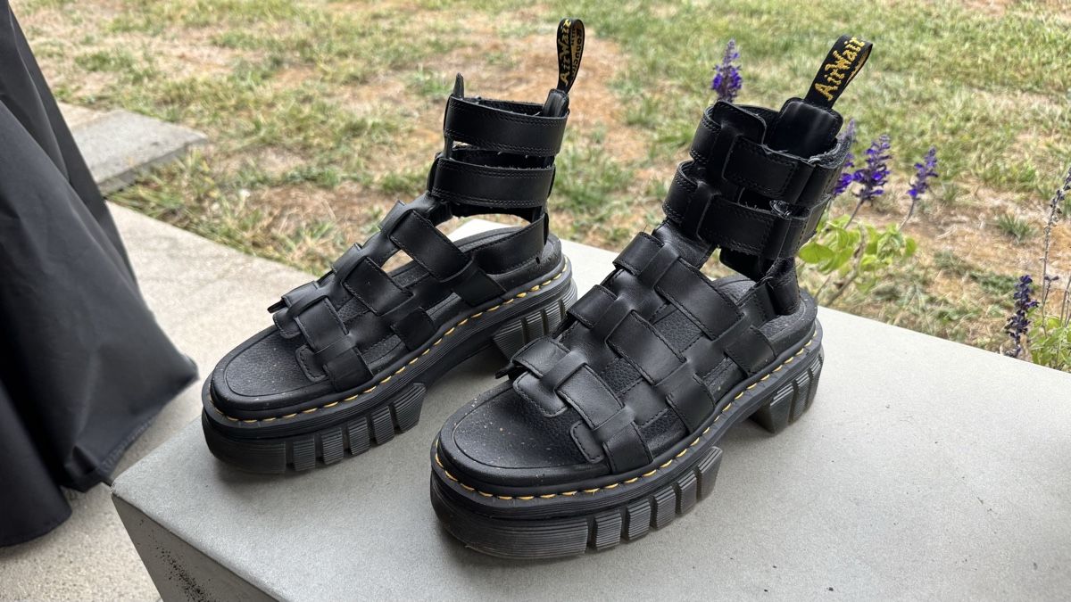 Dr. Martens Scarpe da uomo: Dr. Martens Sandalen Gr.39 – Nuovo (secondo la descrizione) da Mellingen venduto da DTSale 2