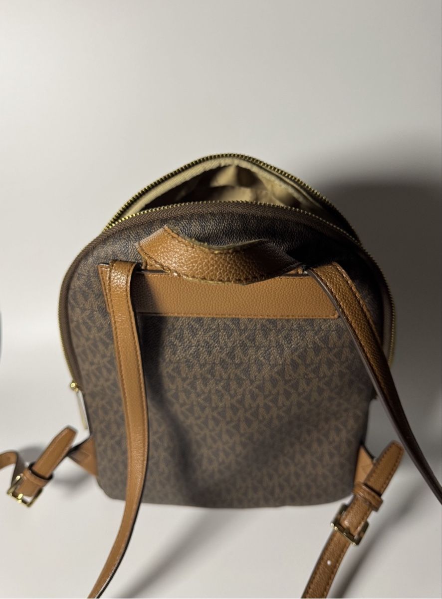 Michael Kors Zaini: SAC À DOS MICHAEL KORS ERIN – Usato da Vionnaz venduto da b_f_d_r_g 4
