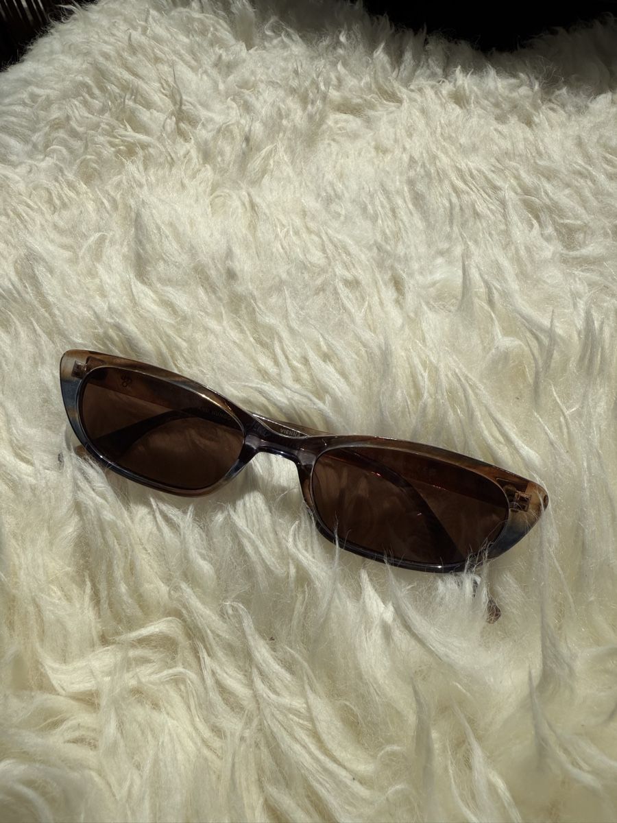 Lunettes & Verres: Sonnenbrille – Neuf (Voir description) à Mörschwil par Seegurke18