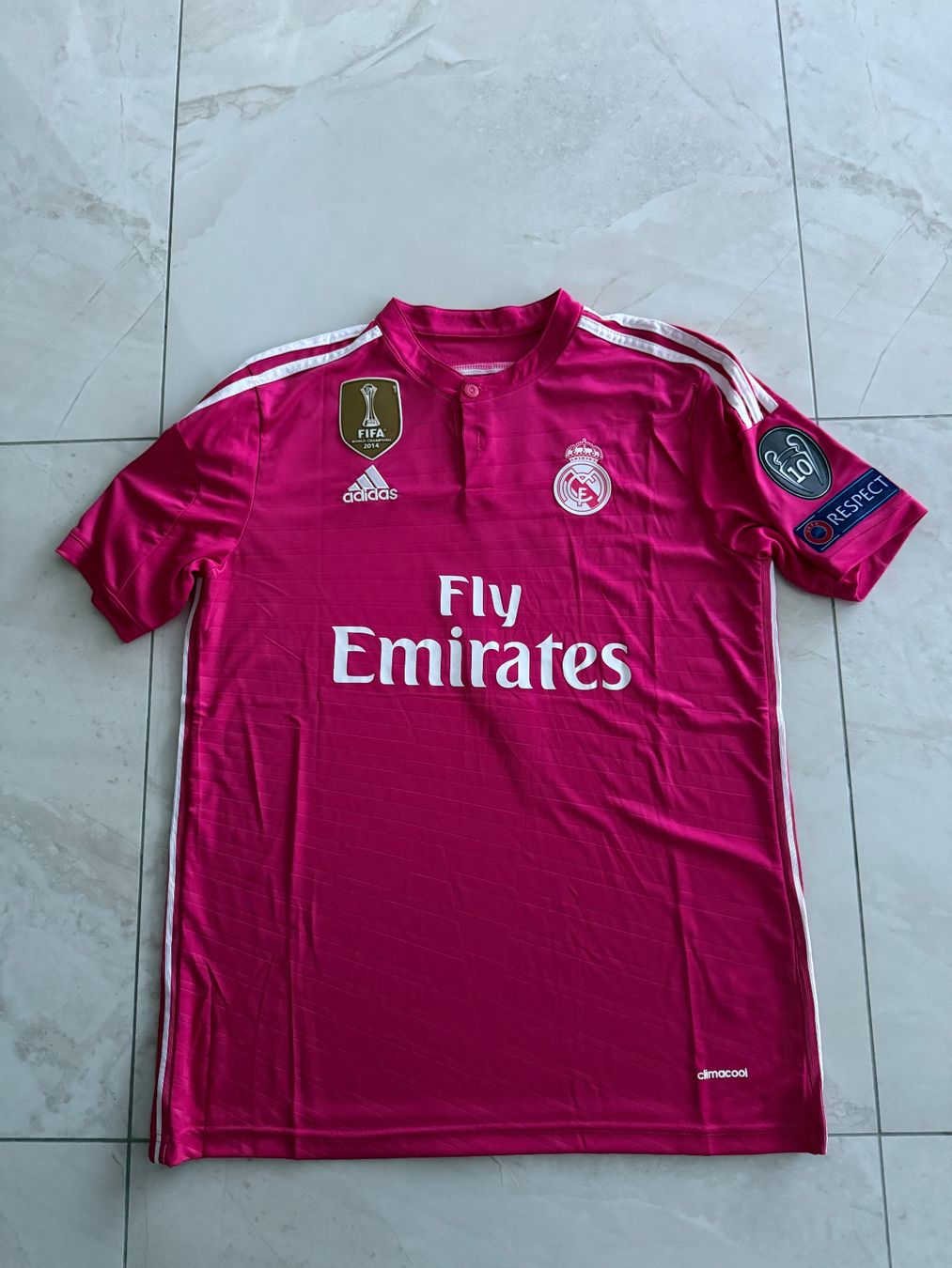 Canottiere & Pantaloni: Real Madrid Trikot Ronaldo 7 – Nuovo (secondo la descrizione) da Bronschhofen venduto da leo_99hp