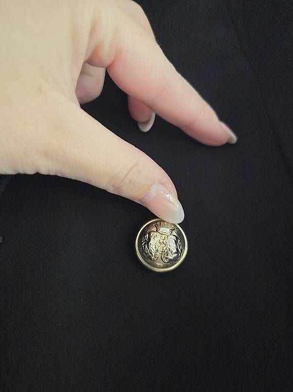 Massimo Dutti Jacken: Schwarzer Blazer Massimo Dutti Damen – Gebraucht aus Rüfenacht BE von Biancaro 3
