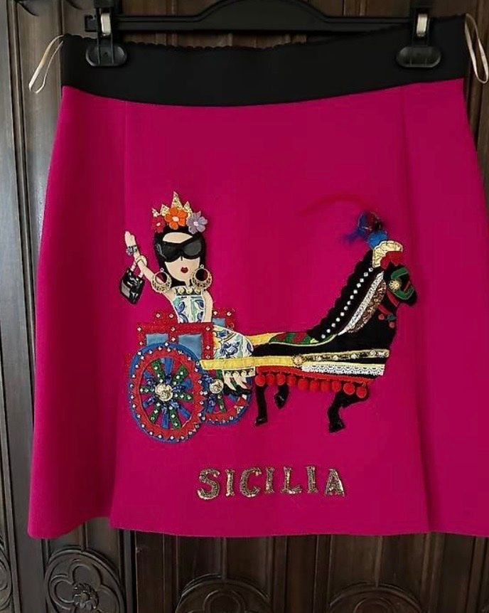 Jupes: Dolce e Gabbana gonna Sicily – D'occasion à lugano par rob_g7hc