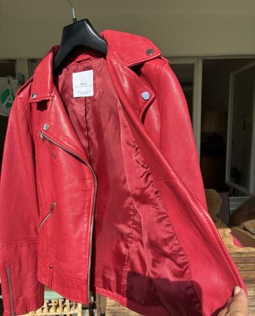 Lederjacke MNG rot Echtleder Grösse S guter Zustand