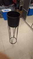 Blumentopf mit Untergestell Metall schwarz Rund