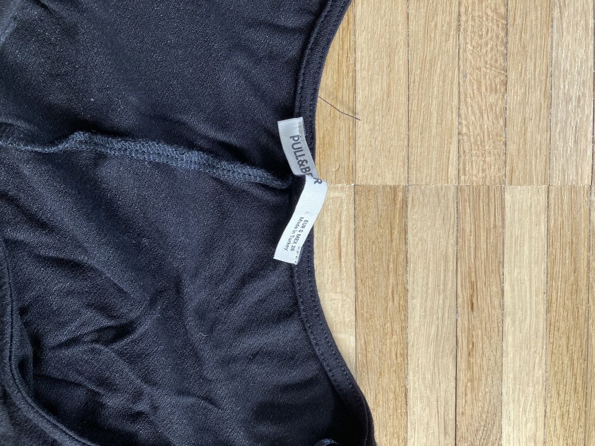 Vestiti: Schwarzes Langarmkleid Gr. S – Usato da Winterthur venduto da Streisel 1