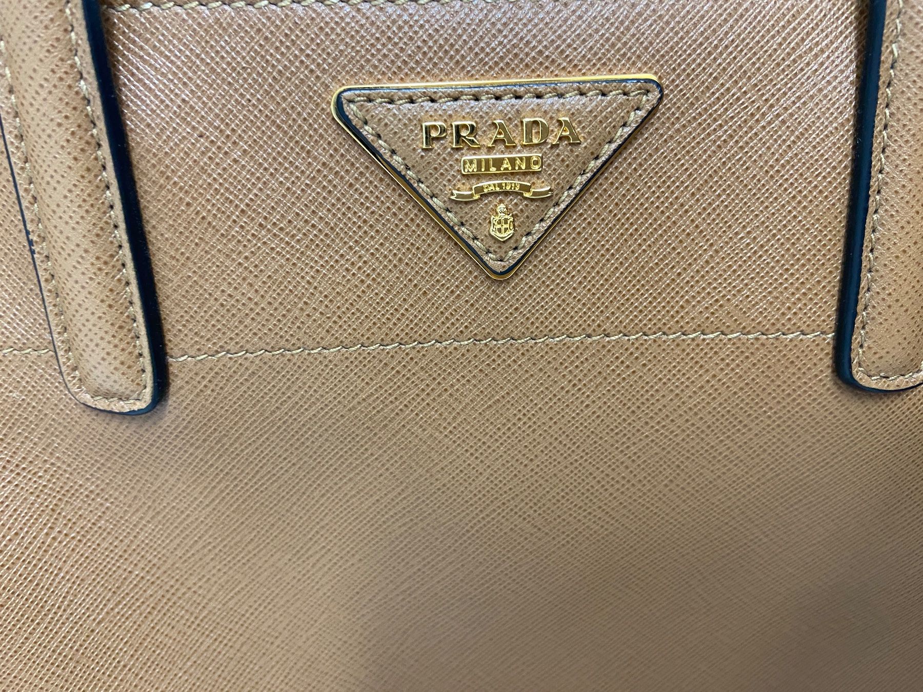 Prada Taschen für Damen: Prada Handtasche - fast neu – Neu (gemäss Beschreibung) aus St. Gallen von papaya67 3