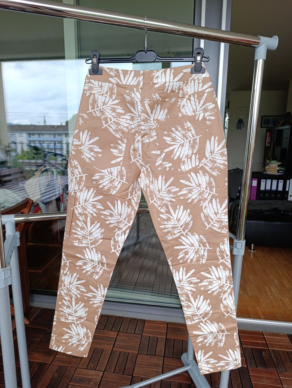 Pantaloni: Damen Baumwolle Hose, Gr 38 neu – Nuovo (secondo la descrizione) da Zürich venduto da VorlonShadow 1