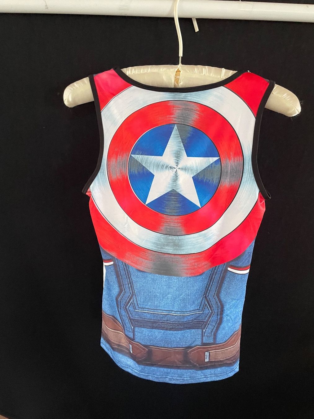 Top: Captain America Tank-Top Grösse S – Usato da Wollerau venduto da Poschro68 1