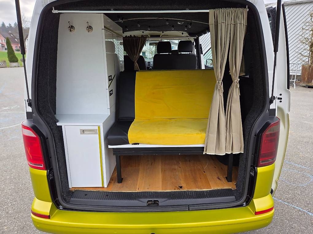 VW Veicoli da campeggio: VW T6 Transporter mit Camperausbau – Usato da Fislisbach venduto da Misler1 5