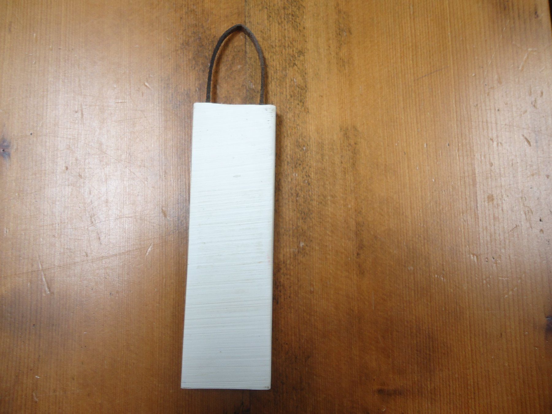 Tutte le decorazioni: Petite décoration de porte en pierre – Usato da Vessy venduto da mafabe 2
