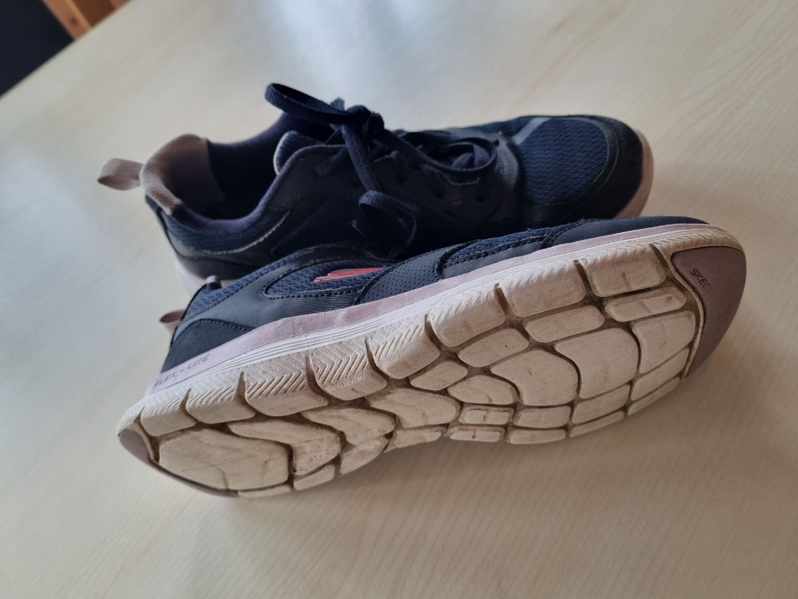 Skechers Scarpe per ragazze: Skechers Flex-Lite Turnschuhe Gr. 36 – Usato da Reichenbach i. K. venduto da Fanki83 1