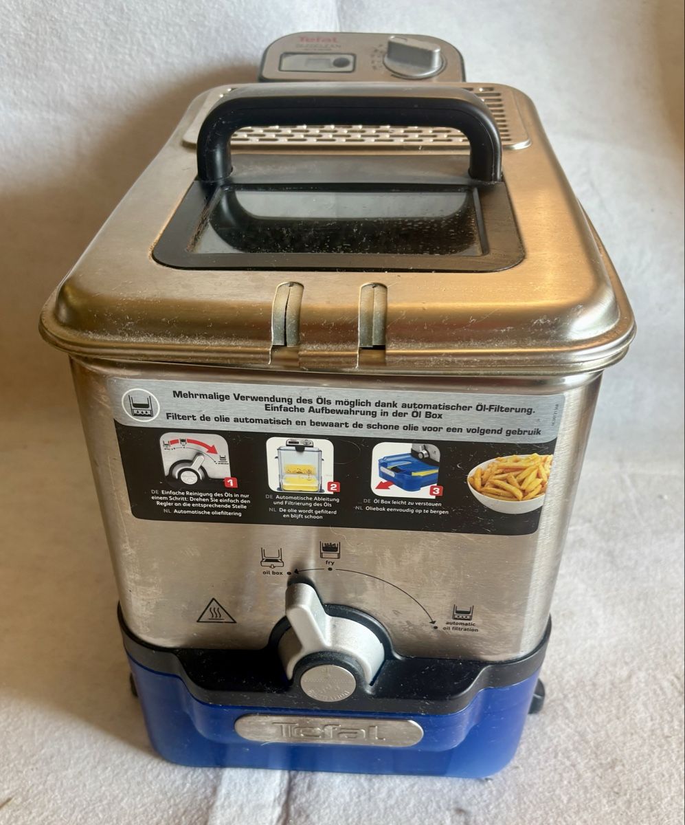 Tefal Elettrodomestici da cucina: Friteuse Tefal Oleoclean FR804058 gebraucht 2100-2300W – Usato da Uster venduto da kau_7thp 2