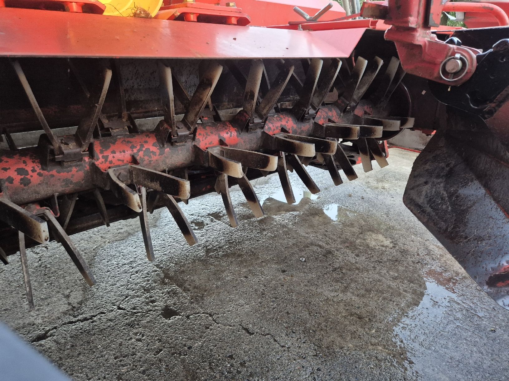 Alle Maschinen: Frontmähwerk Kuhn FC280F – Gebraucht aus Hombrechtikon von Fiatagri80-90 2