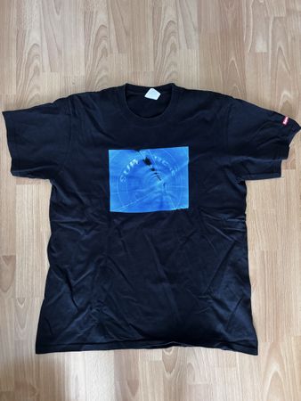 Supreme shirt size M