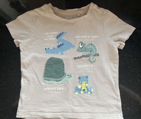 T-Shirt C&A Grösse 92