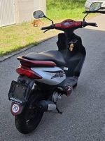 Vendo scooter Yamaha (con possibilità di imm. targa gialla)