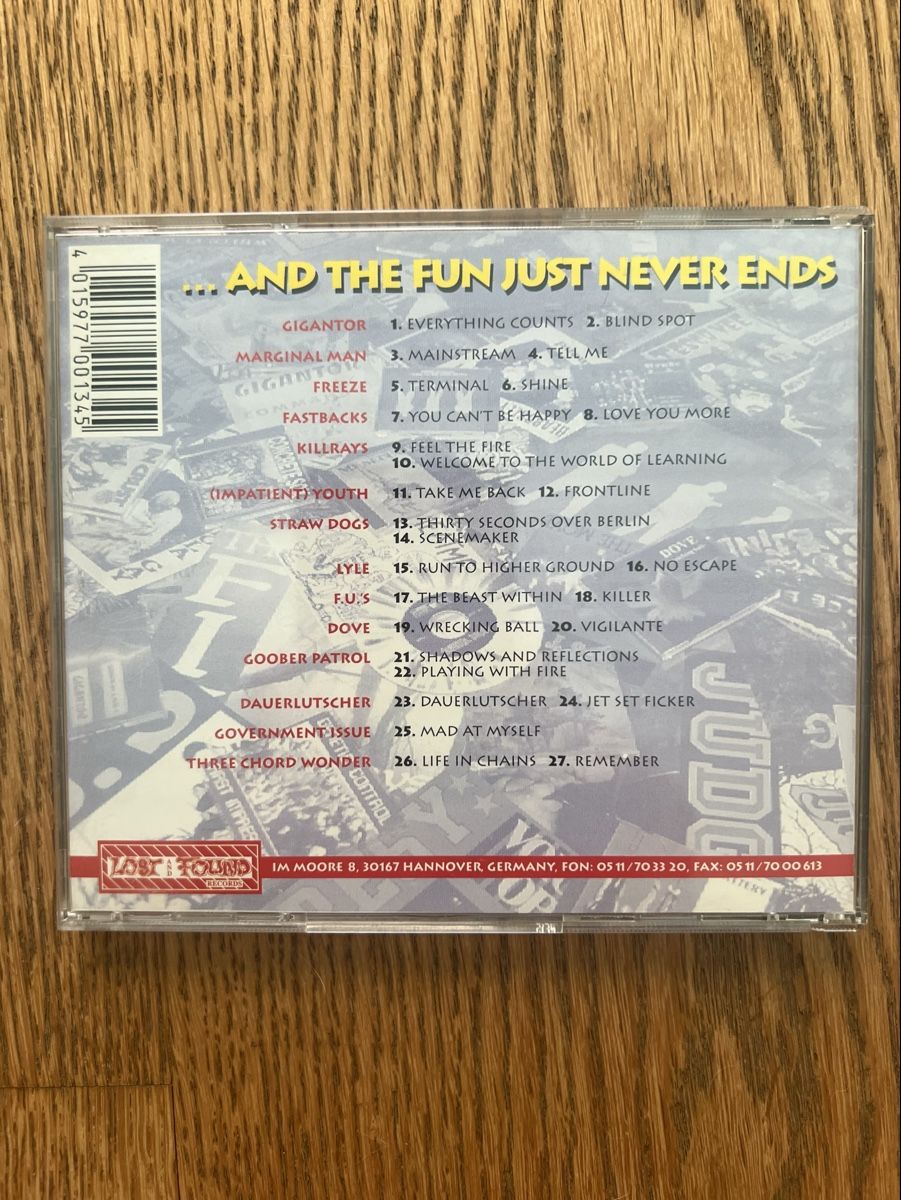 CD: …..And yThe Fun Just never Ends CD  – Usato da Hünenberg venduto da Paddels 1