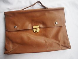 cartable en cuir tendre "LOMGCHAMP"