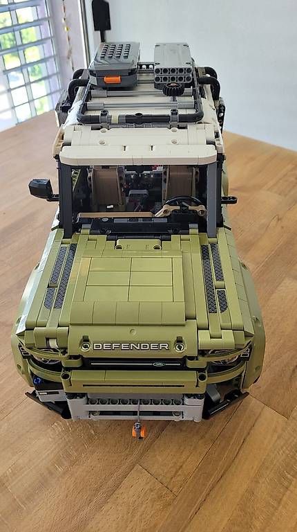 Lego Jeux de construction: Land Rover Defender 42110 – D'occasion à Olten par Einwegparadies 2