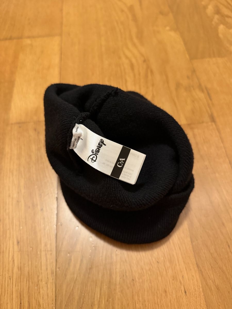 Disney Copricapi, berretti & cappellini: Schwarze Disney Mickey Mouse Mütze, C&A. – Usato da Adliswil venduto da StephanieAnnina 4