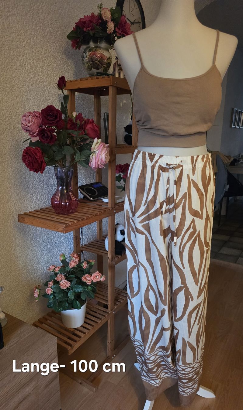 Pantaloni: Damen Hose weit gemustert Lang 100 cm, Grosse- L – Usato da Klingnau venduto da fairy.princess 1