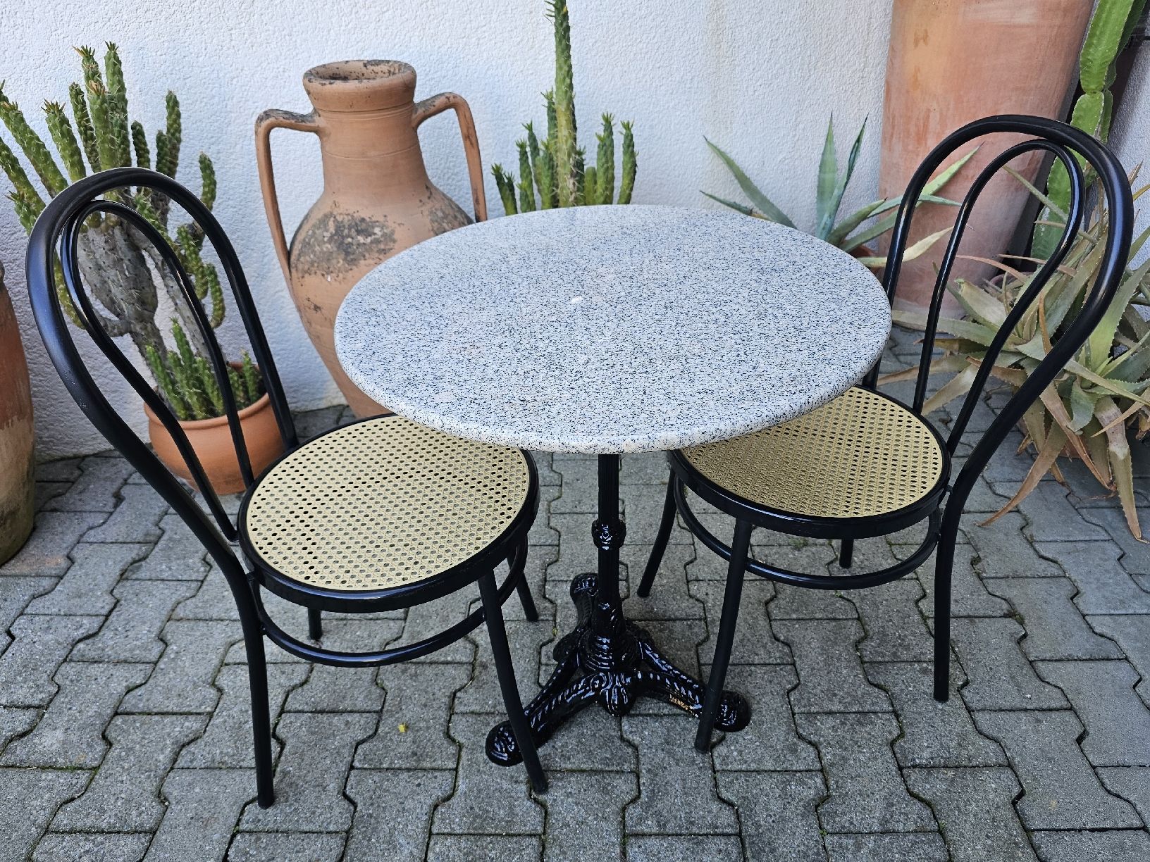 Tavoli: Bistrotisch Granittisch 2 Stühle – Usato da Villnachern venduto da hasta08 9