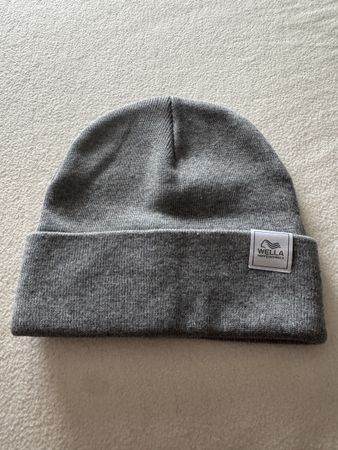 Wella Wintermütze Beanie Mütze warm grau gestrickt neu