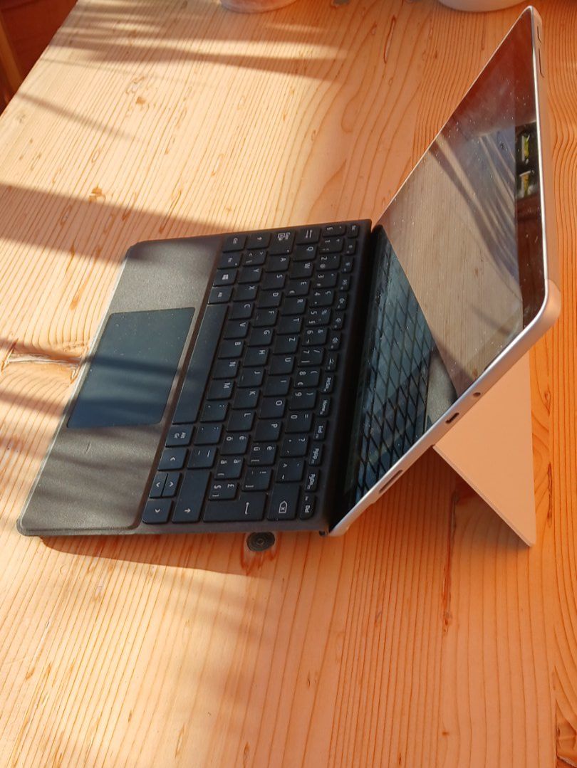 Microsoft Tablettes PC: Microsoft Surface Go 1824 – D'occasion à Zürich par sebime0 1
