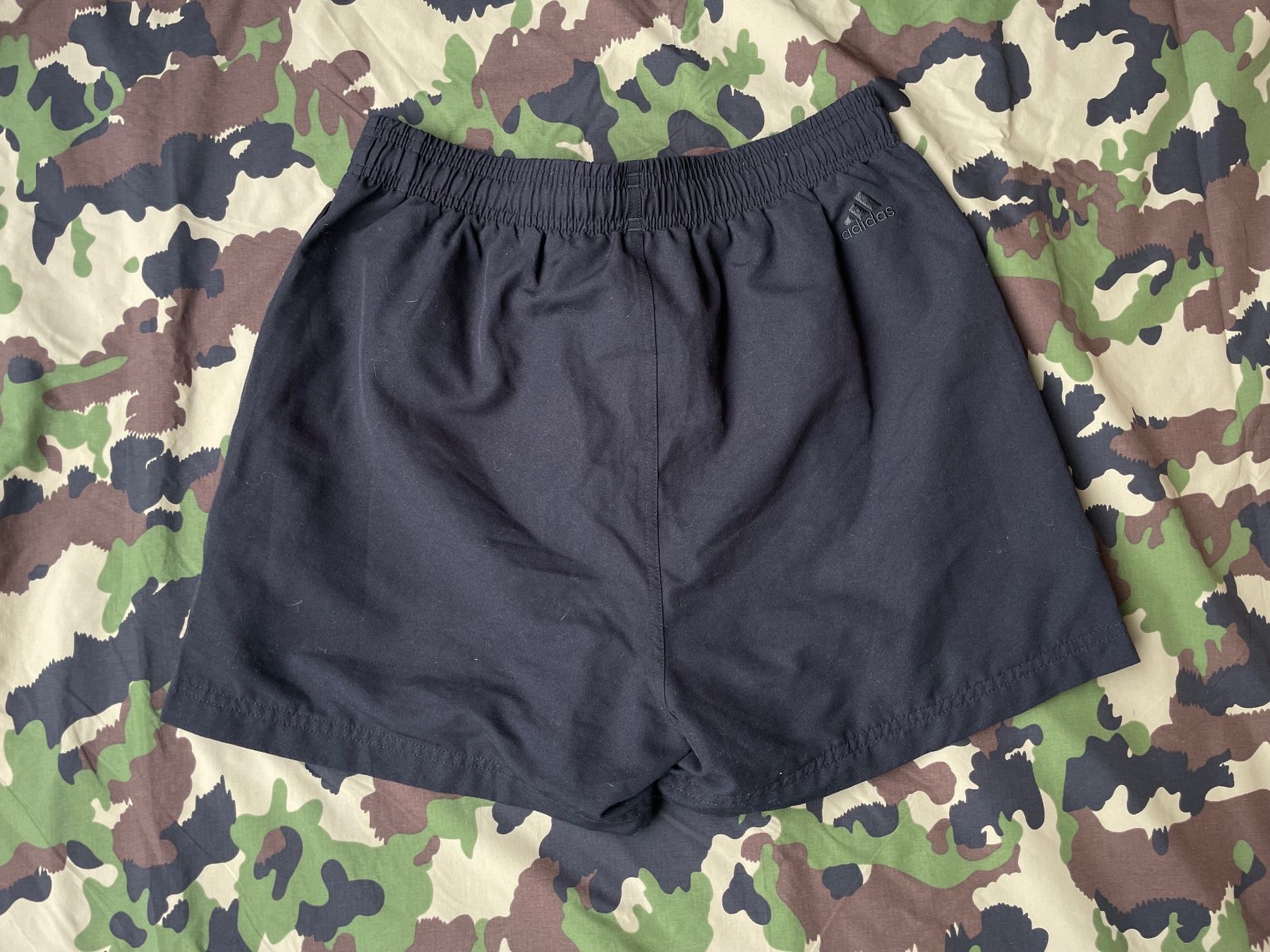Adidas Hosen: Vintage 2005 Adidas Short S – Gebraucht aus Zürich von le_souk 1