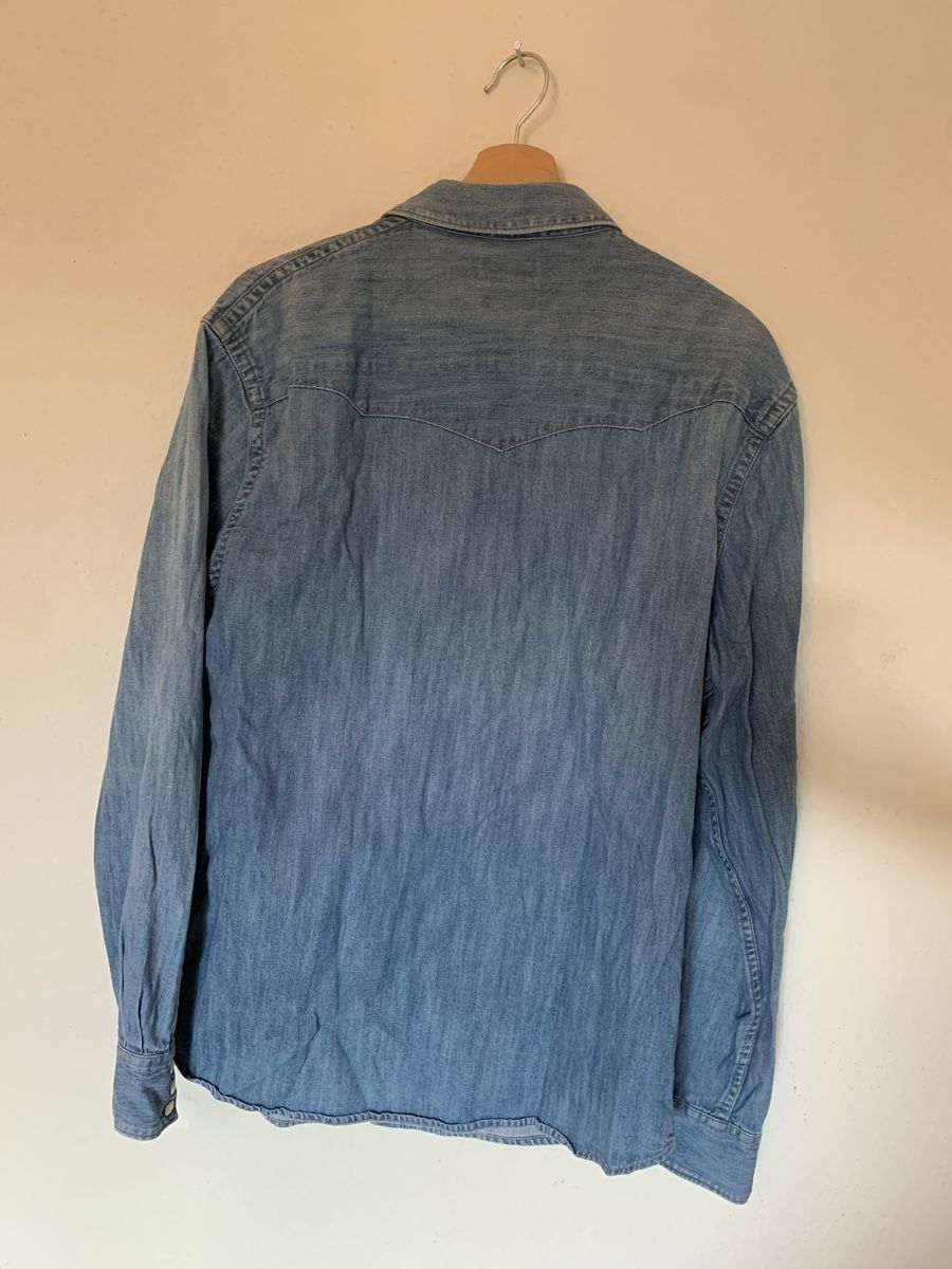 Hemden: Wrangler Denim Shirt – Gebraucht aus Zürich von MerlinLev 1
