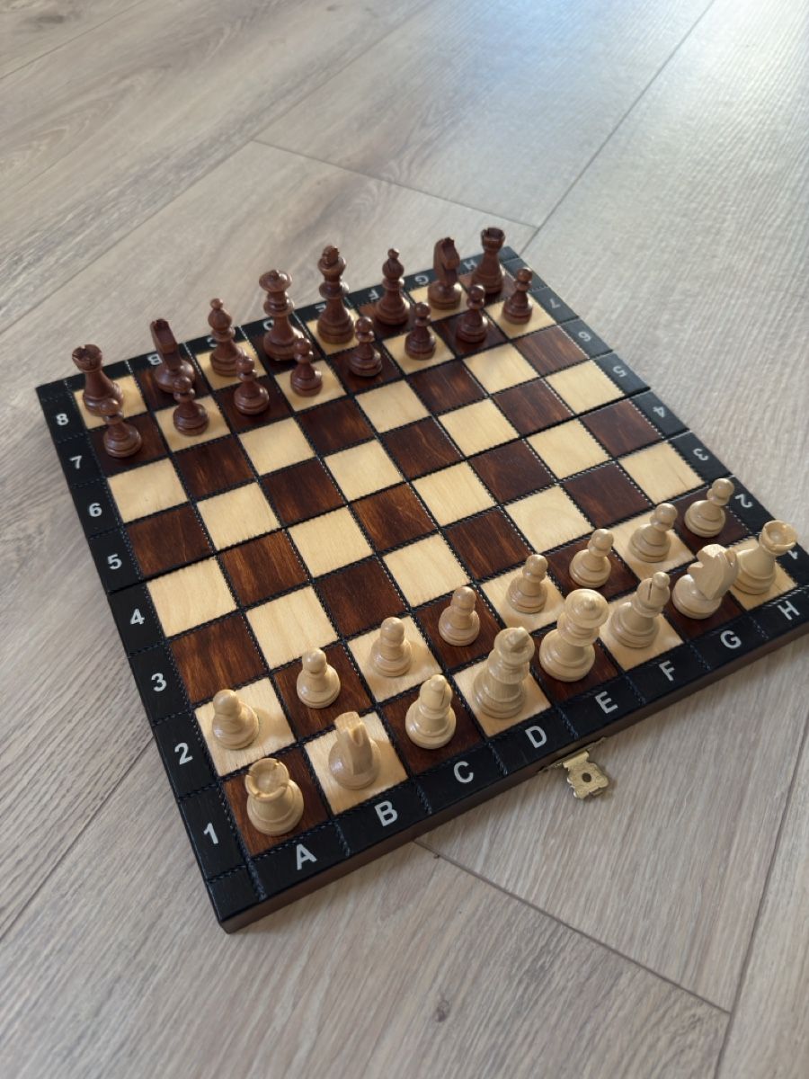 Spiele: Holz Schach – Gebraucht aus Sarmenstorf von Nathaliie_21 1