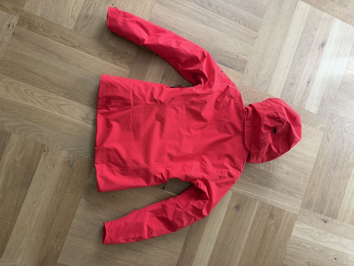 Peak Performance Giacche: Peak Performance W Anima Jacke – Usato da Zürich venduto da fer_f9hy 2