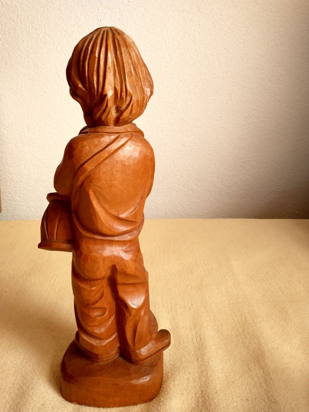 Statuette: antike Holzfigur Junge mit Trommel, geschnitzt,  34 cm – Usato da Löhningen venduto da Chimae67 6