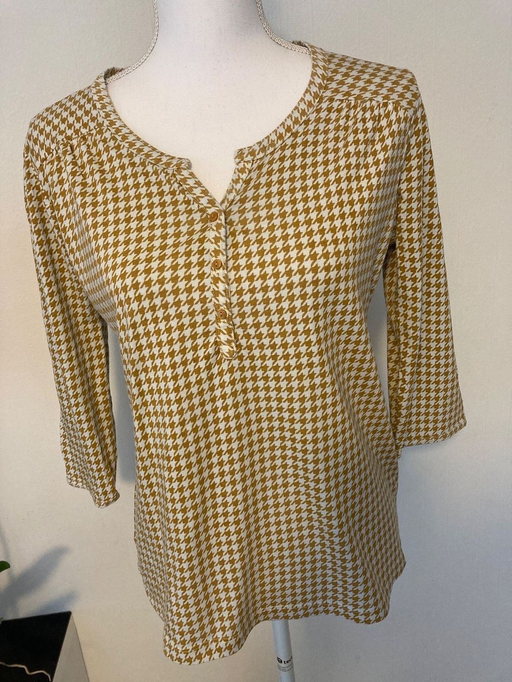 Top: Blouse 36 – Usato da Küssnacht am Rigi venduto da Anacerna