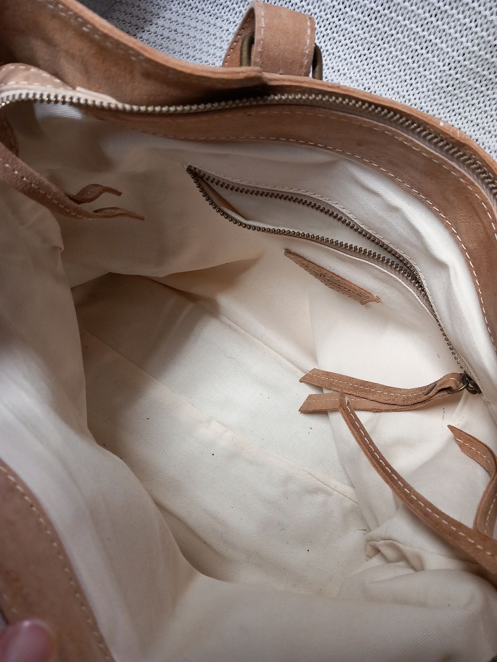 Borse da donna: Clocharme Leder Handtasche – Usato da Merligen venduto da muss_haben 5