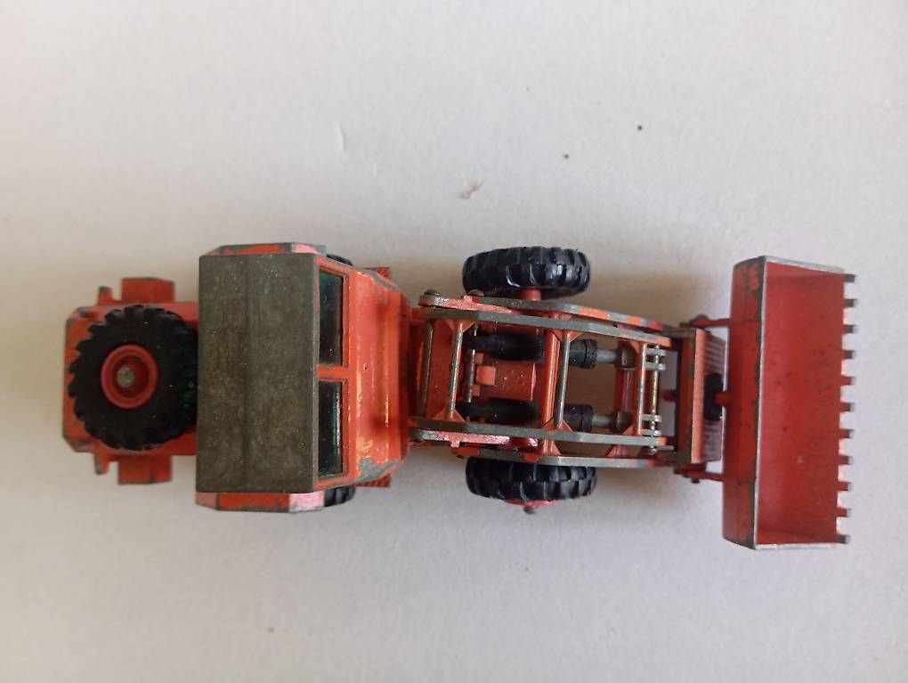Matchbox Voitures modèles: Hatra tractor shovel Matchbox – D'occasion à Basel par Petergunn 1
