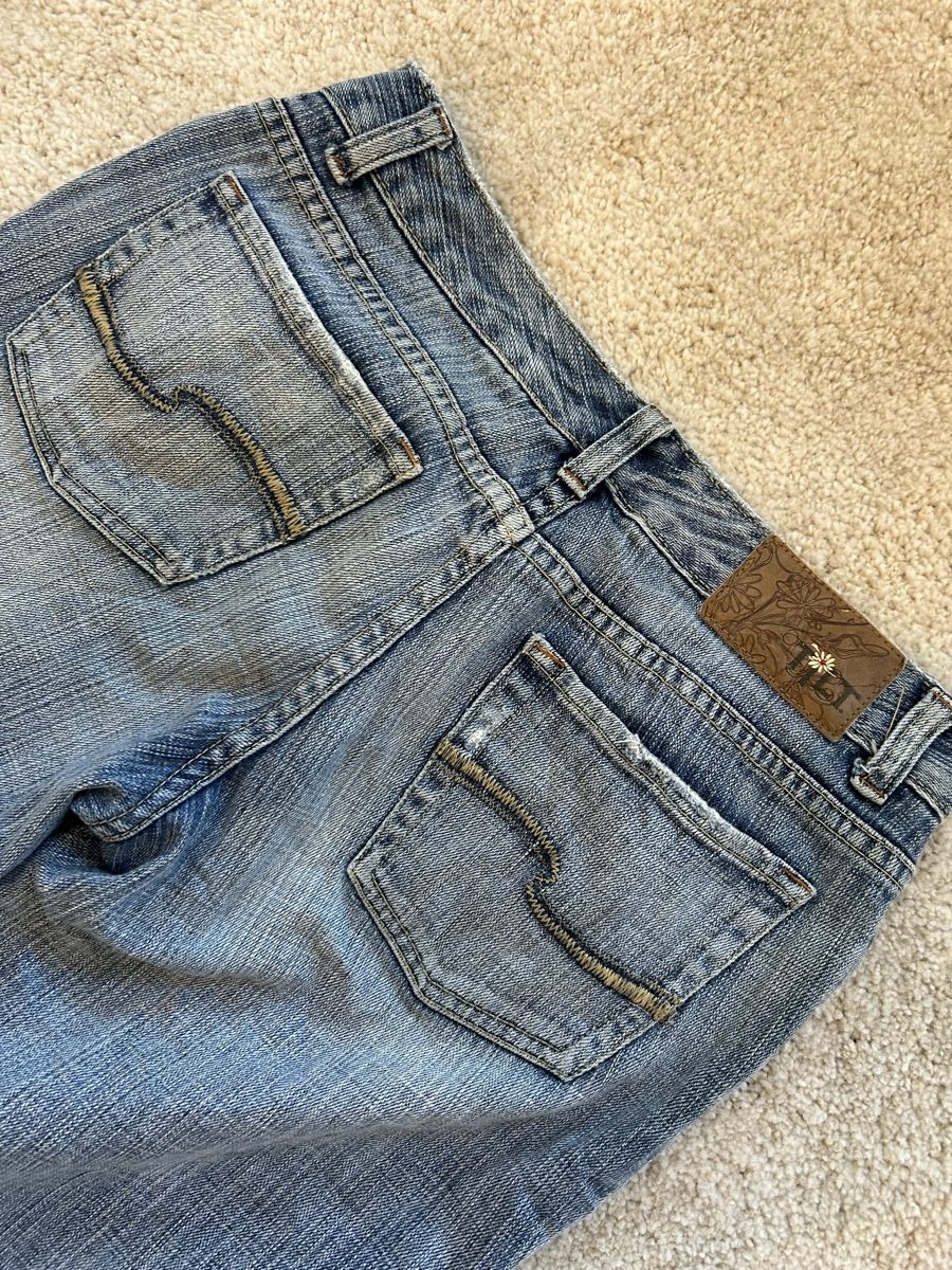 Jeans: super cute y2k jeans with design on backpockets  – Usato da Dietlikon venduto da leaaasells 5