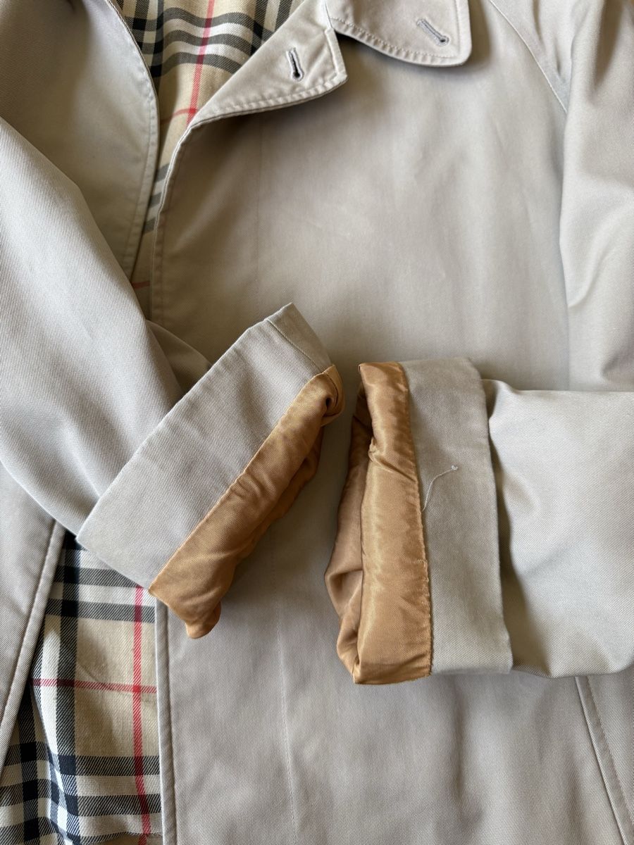 Burberry Cappotti: Burberrys Vintage Trench Coat – Usato da Basel venduto da pet_y7pt 5