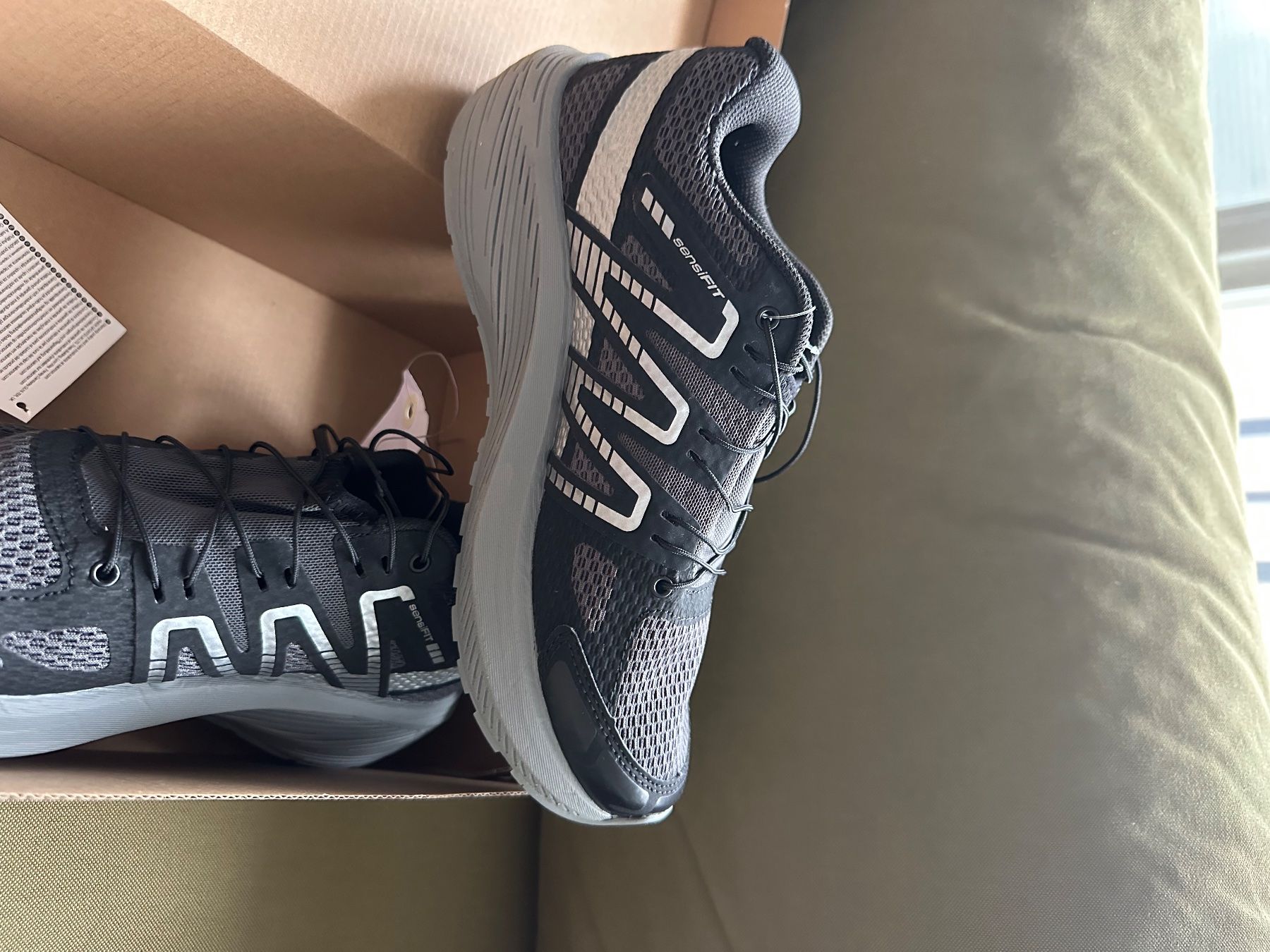 Salomon Chaussures hommes: Salomon running – Neuf avec emballage d'origine à Gland par lau_x88q 1