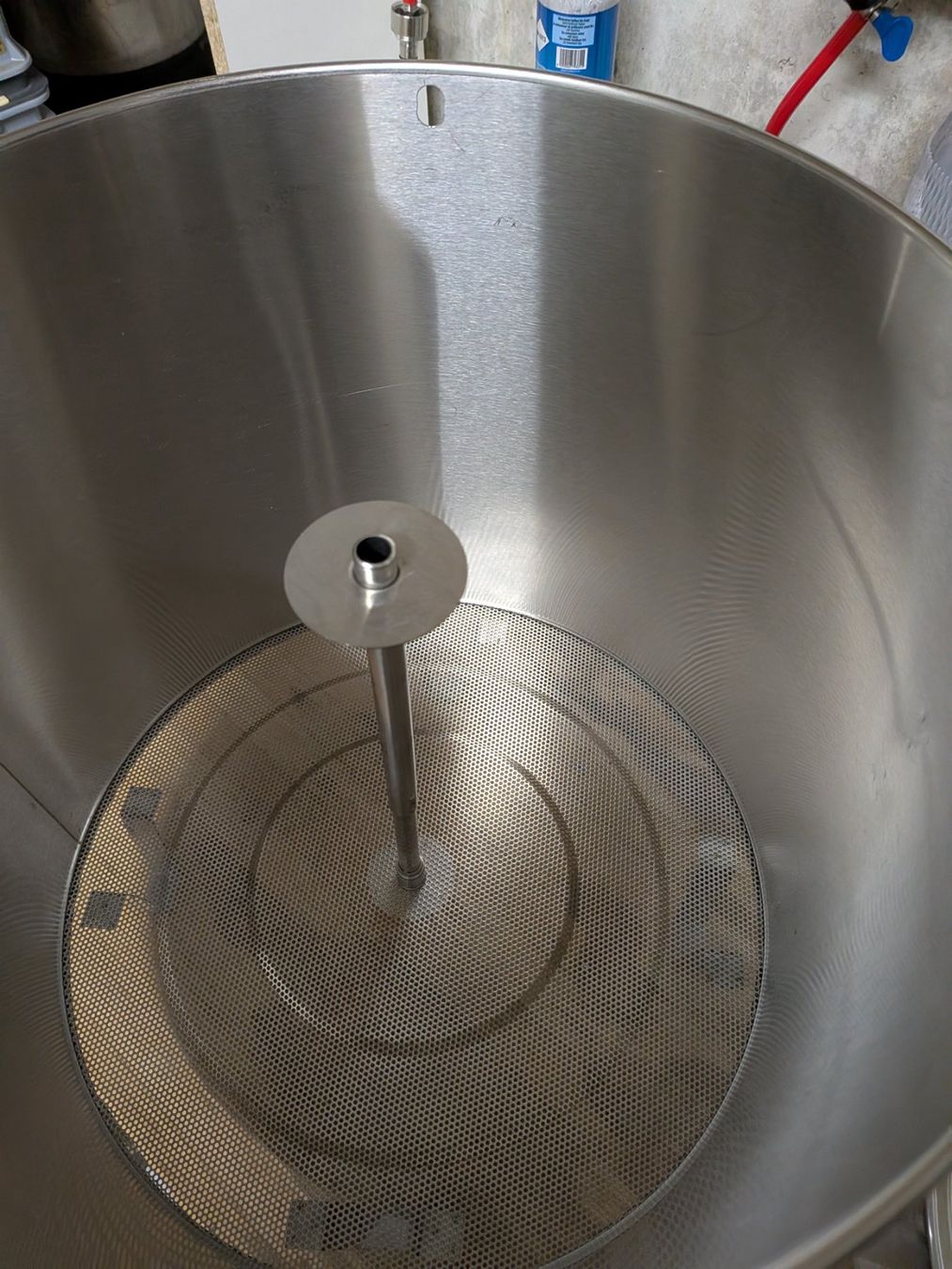 Pentole: A vendre système de brassage all in one 70L – Usato da Ecuvillens venduto da Moucebru 4