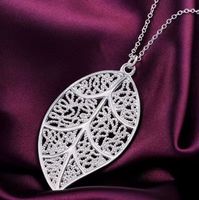 Wunderschöner Anhänger *Blatt* mit Kette 46cm 925 versilbert